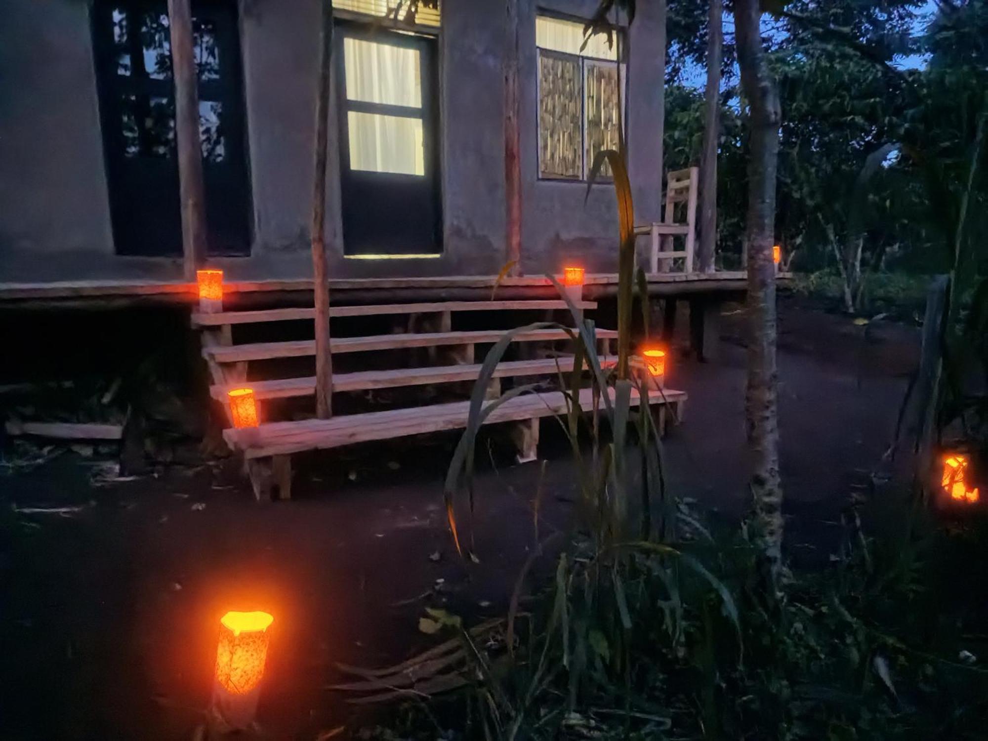 Вилла Kibale River Camp Lake Nyabikere Экстерьер фото